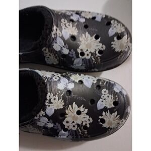 Crocs Classic Lined Clog Womens 7 Black Floral White Grey Fuzzy Slip On Shoes